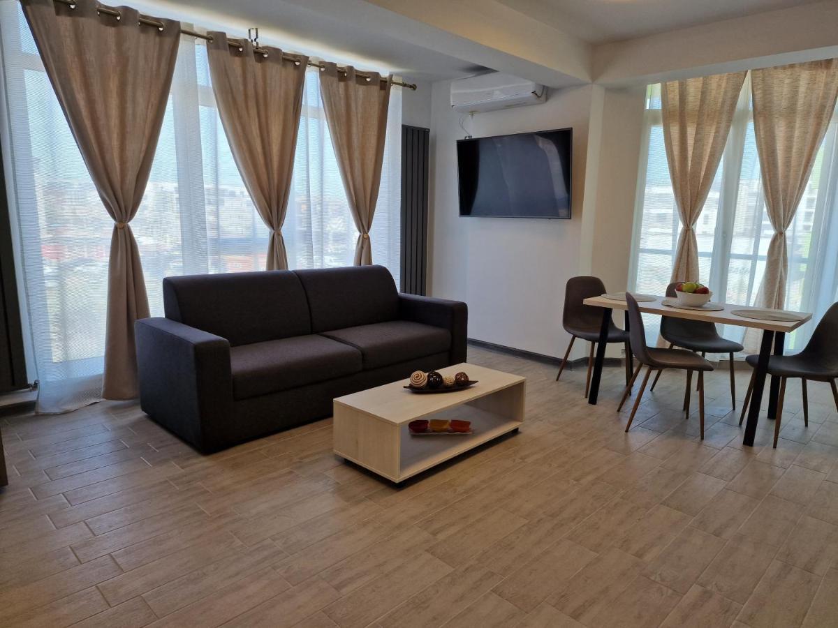 Cristalex Aparthotel & Spa Mamaia Nord Năvodari Buitenkant foto