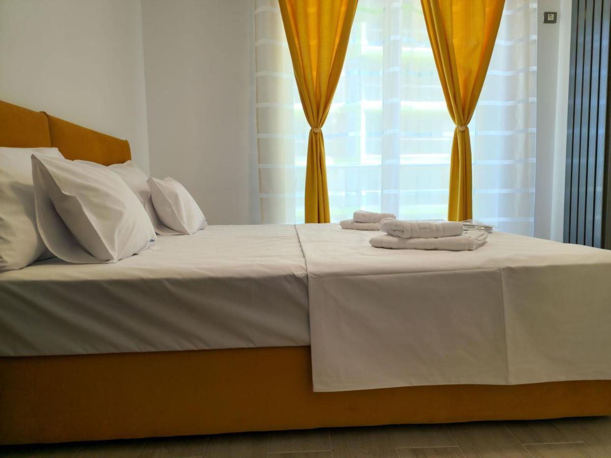 Cristalex Aparthotel & Spa Mamaia Nord Năvodari Buitenkant foto