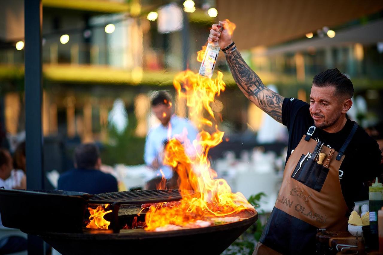 Cristalex Aparthotel & Spa Mamaia Nord Năvodari Buitenkant foto