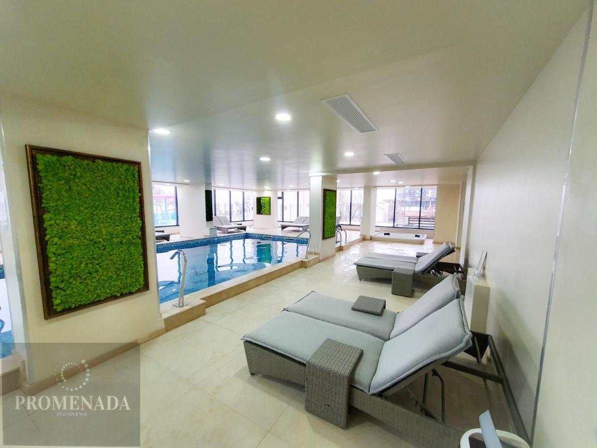 Cristalex Aparthotel & Spa Mamaia Nord Năvodari Buitenkant foto